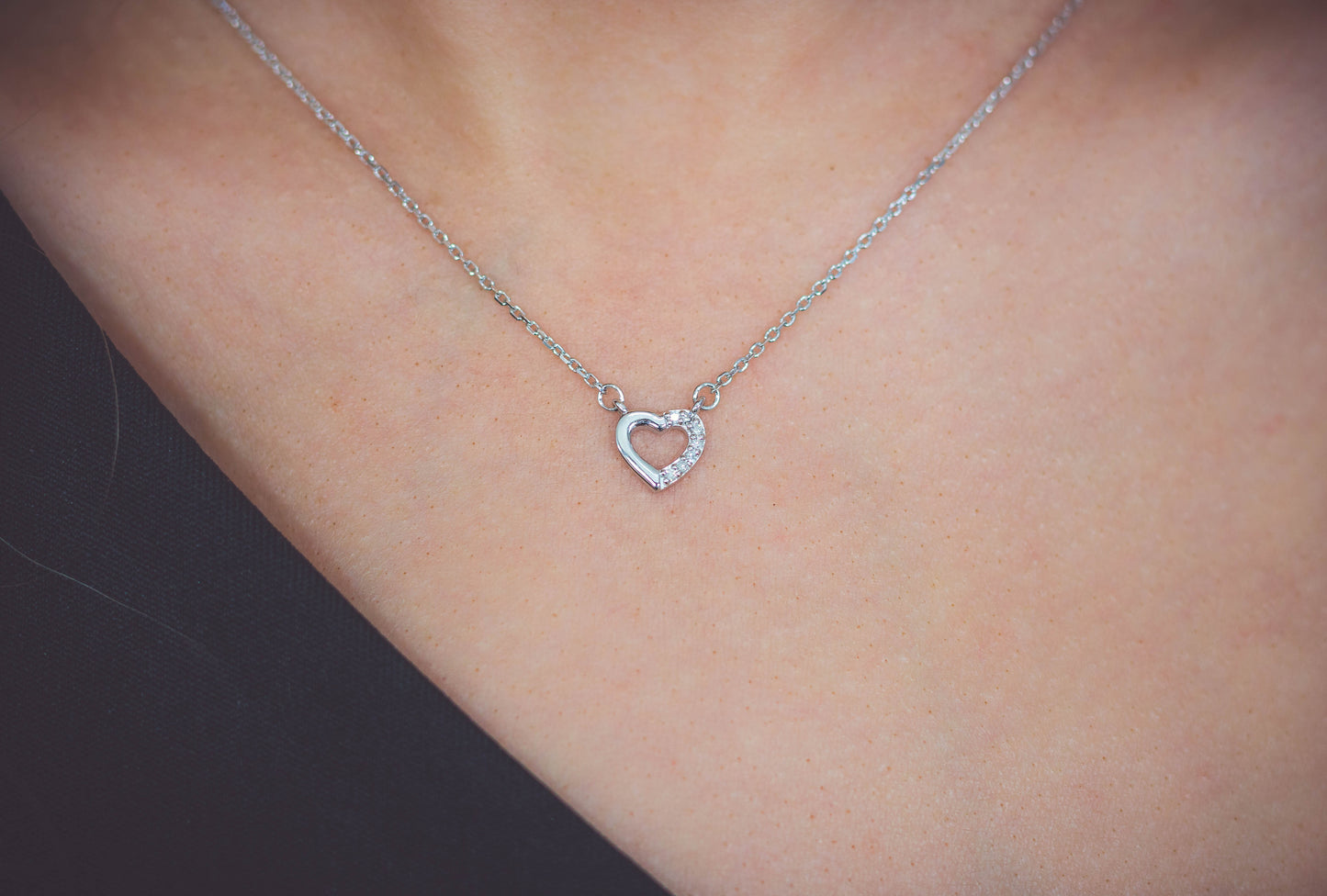 SEVEN NATURAL DIAMOND HEART PENDANT SILVER