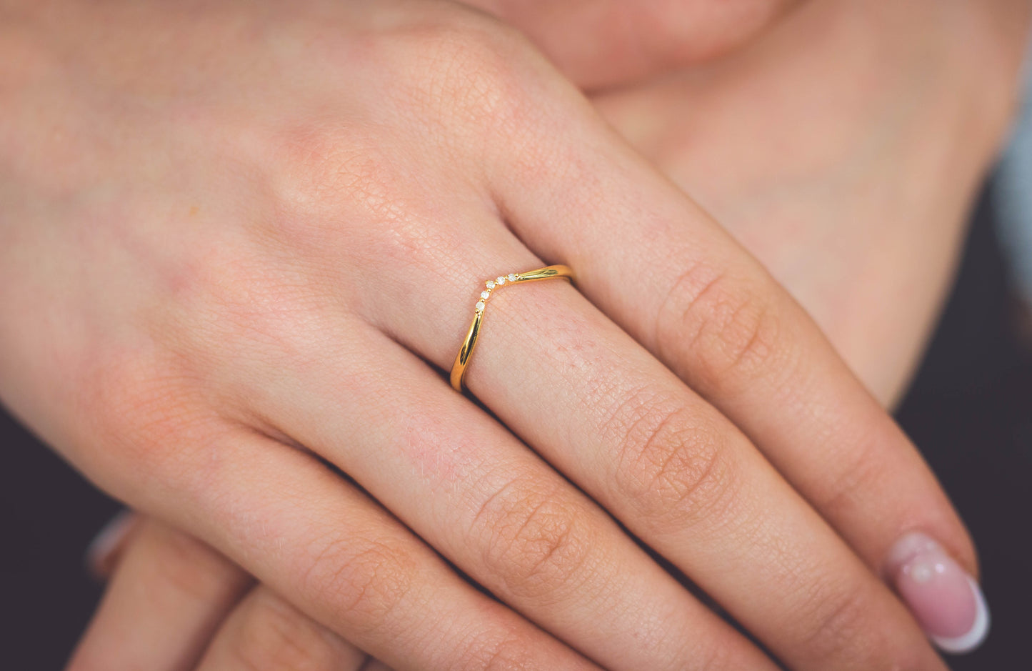 FIVE NATURAL DIAMOND FANCY RING GOLD