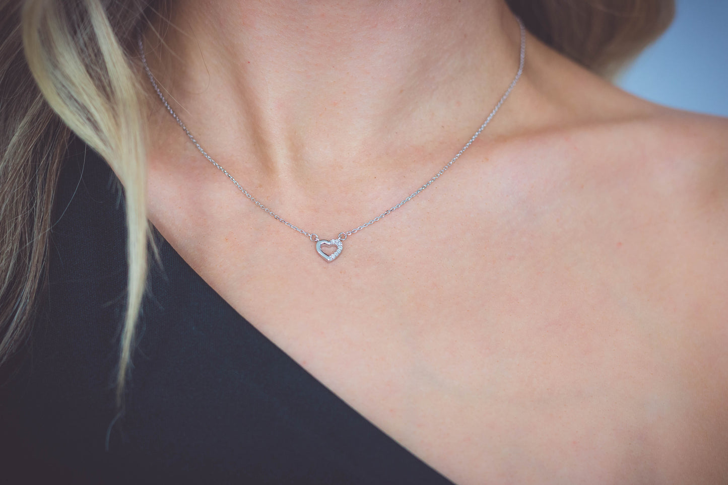 SEVEN NATURAL DIAMOND HEART PENDANT SILVER