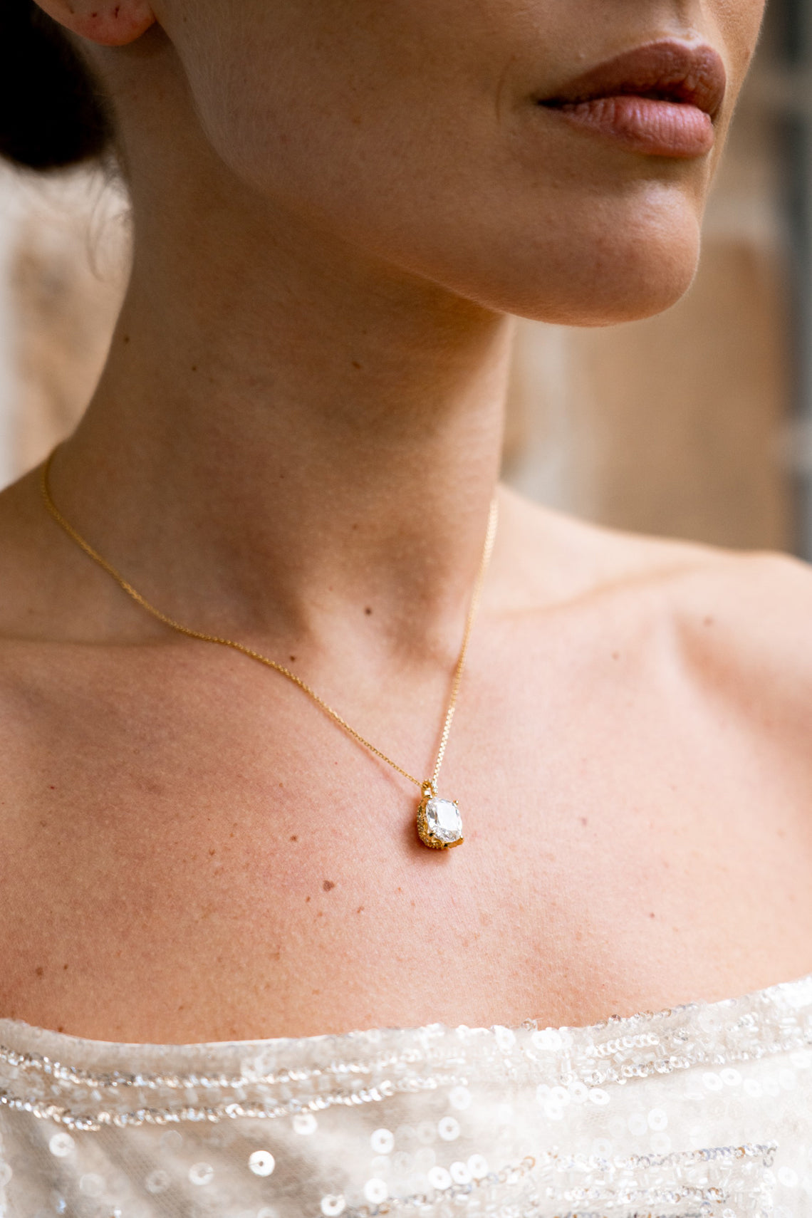 SYDNEY SOIRÉE ELAINE CUSHION CUT PENDANT GOLD