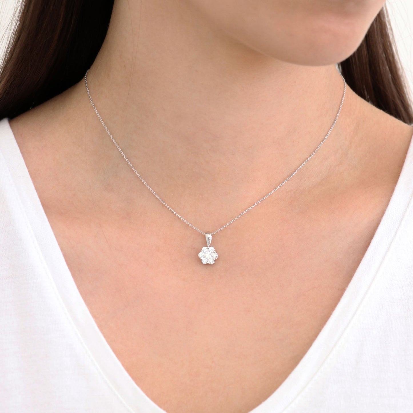 Cluster Diamond Pendant with 0.75ct Diamonds in 9K White Gold - RJ9WPCLUS75GH