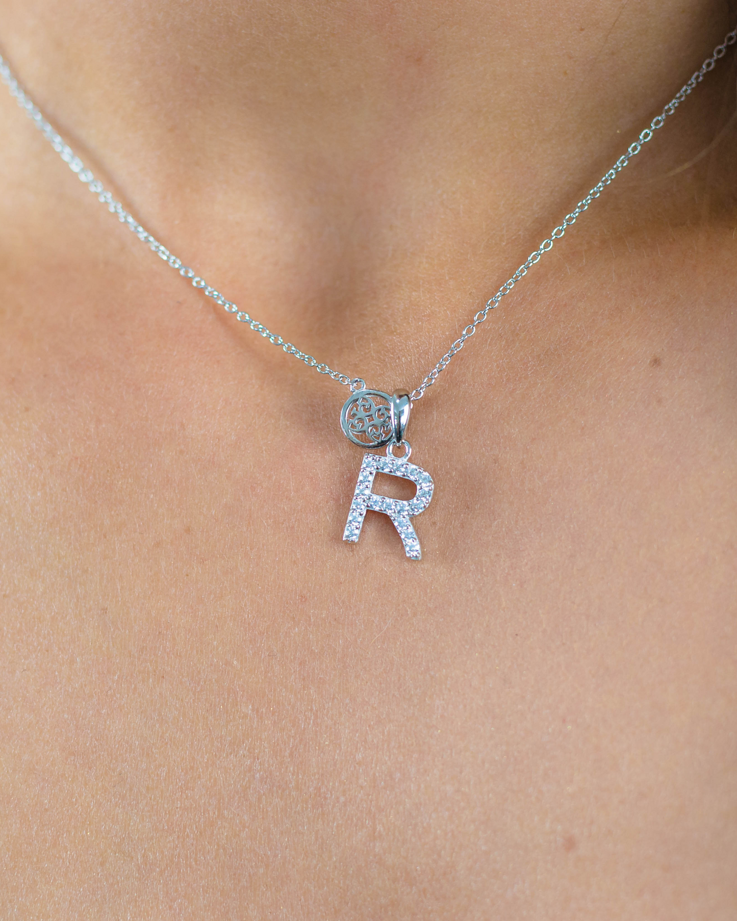 LUXURY LETTERS R INITIAL PENDANT SILVER